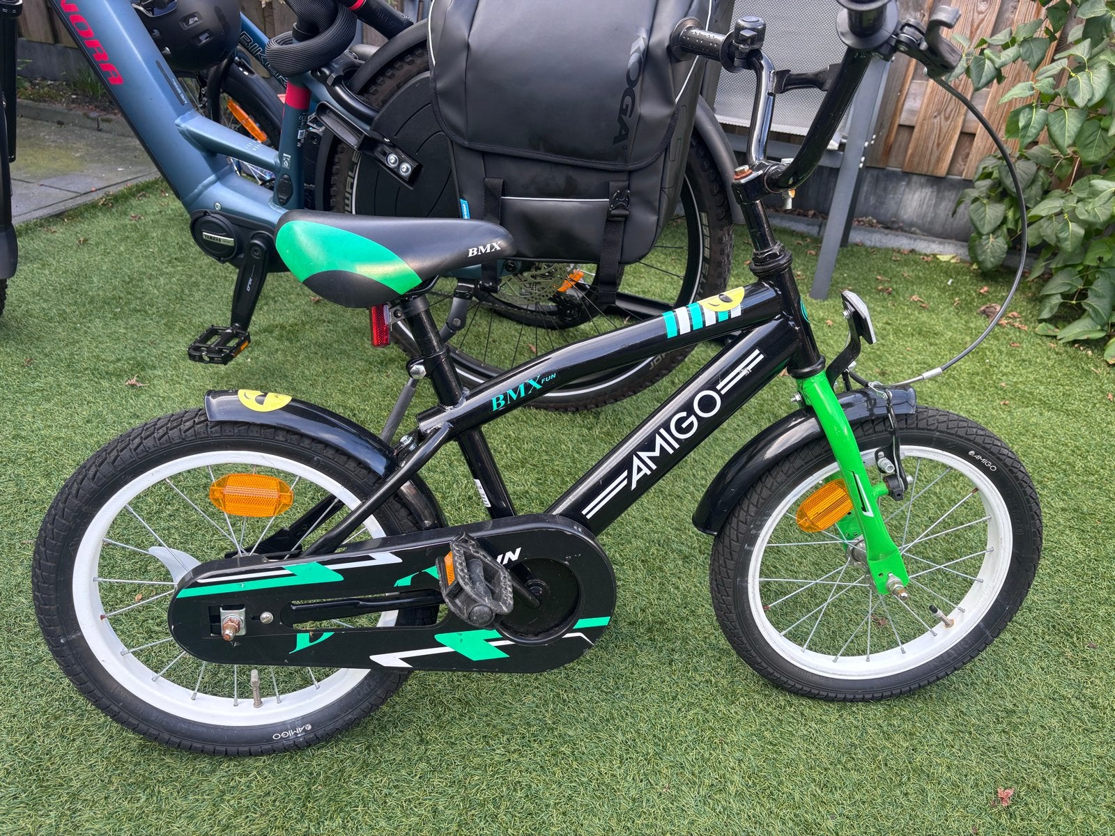 Amigo BMX Kinderfiets 16 inch - Zwart/Groen, Ophalen, Gebruikt, Terugtraprem, 16 tot 20 inch