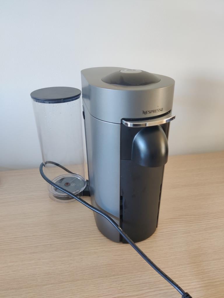 Nespresso Vertuo Next Koffiemachine, Ophalen, Koffiemachine, Zo goed als nieuw, 2 tot 4 kopjes