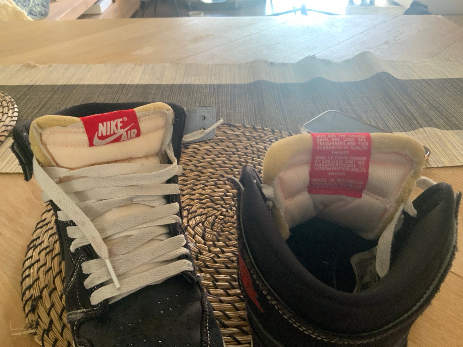 Nike Air Jordan 1 Retro High OG - Zwart/Rood, maat 38, Zwart, Ophalen of Verzenden, Sneakers of Gympen, Zo goed als nieuw