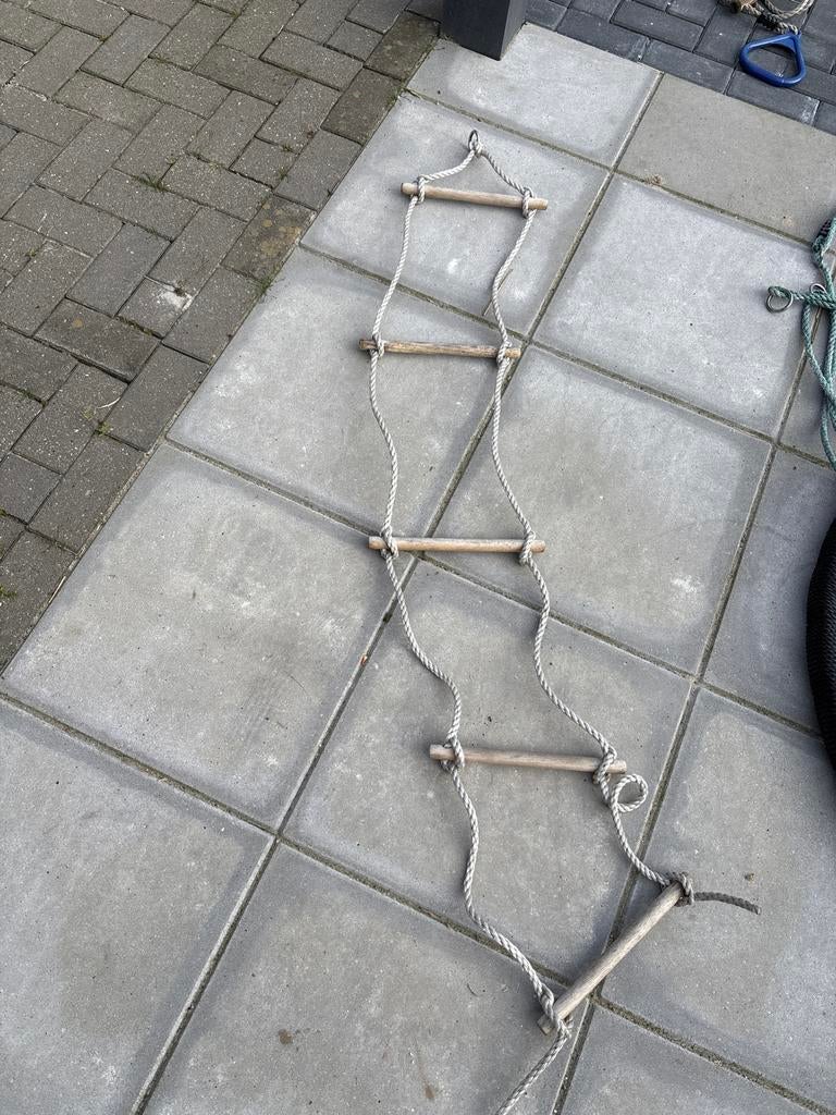 Diverse speeltoestel onderdelen: touwladder, schommel, ringe, Ophalen, Gebruikt, Schommel, Aanbouwonderdeel