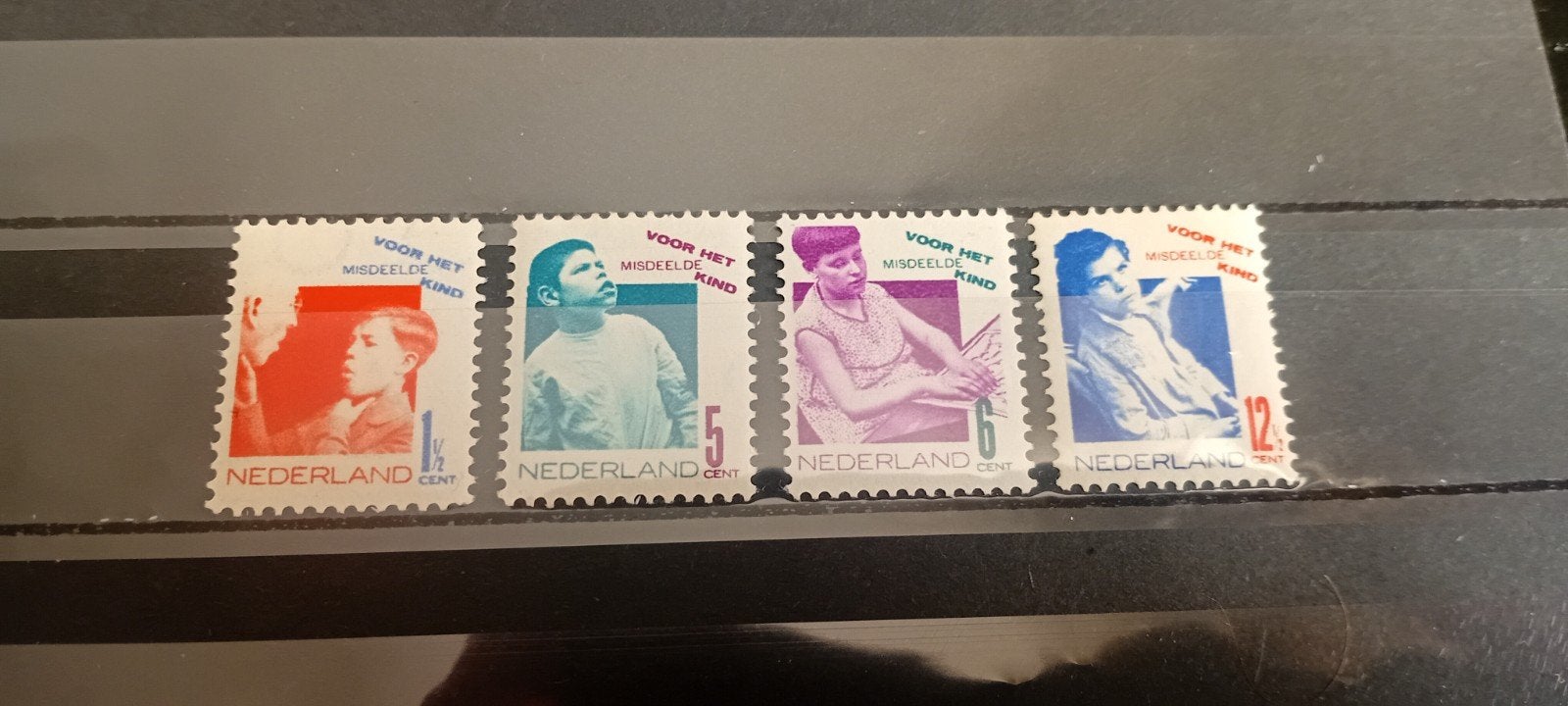NVPH 240/243 Postfris, Postzegels en Munten, Verzenden, T/m 1940, Postfris