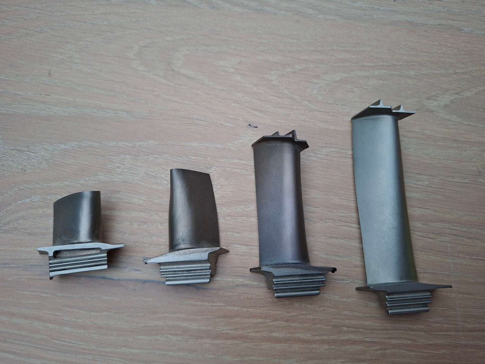 Set van 4 Turbine Blades - Decoratie / Verzamelaar, Ophalen of Verzenden, Zo goed als nieuw, Overige typen