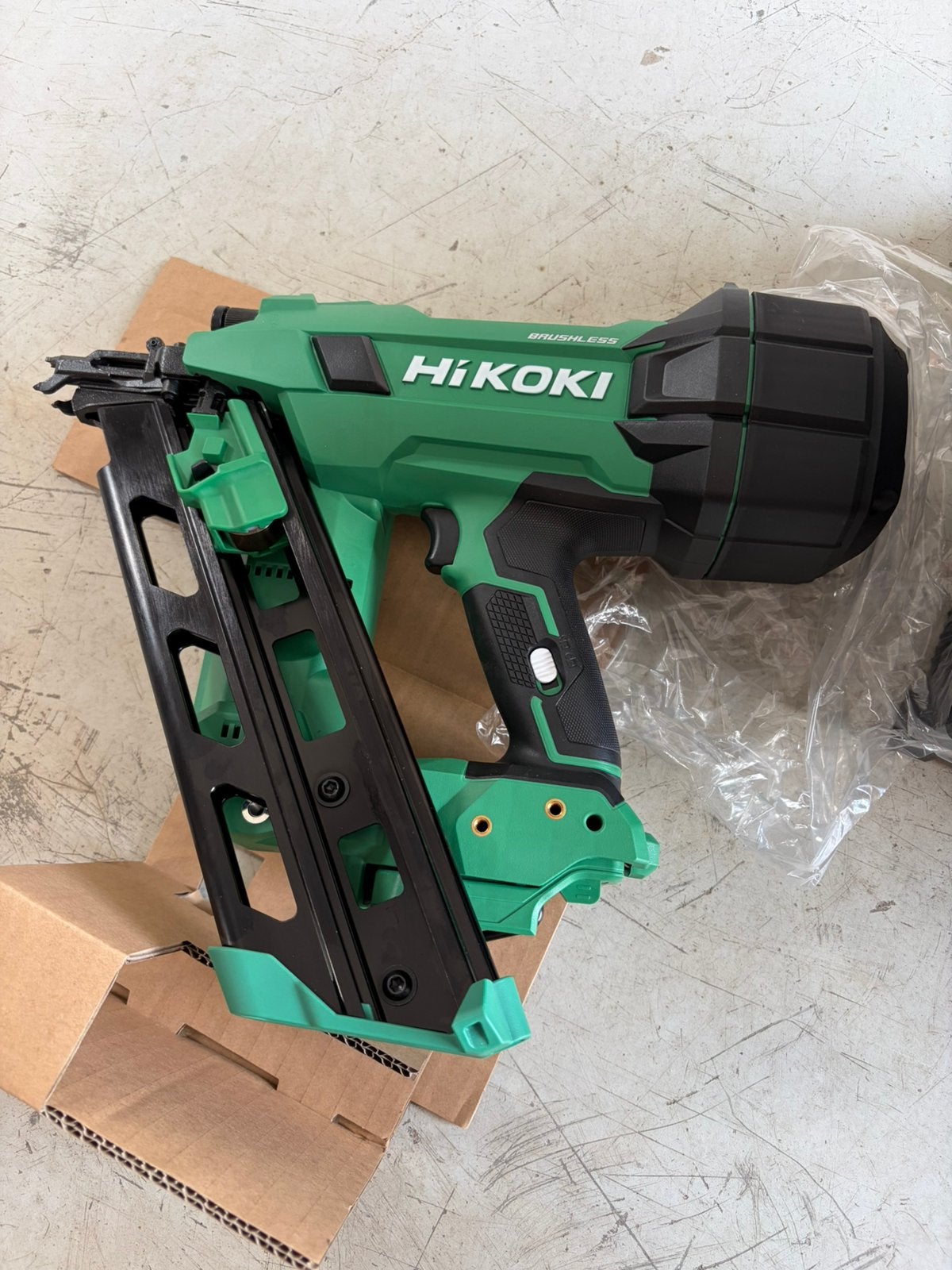 Hikoki spijkerpistool/ spijker apparaat/ hikoki nr 1890dca, Ophalen, Zo goed als nieuw