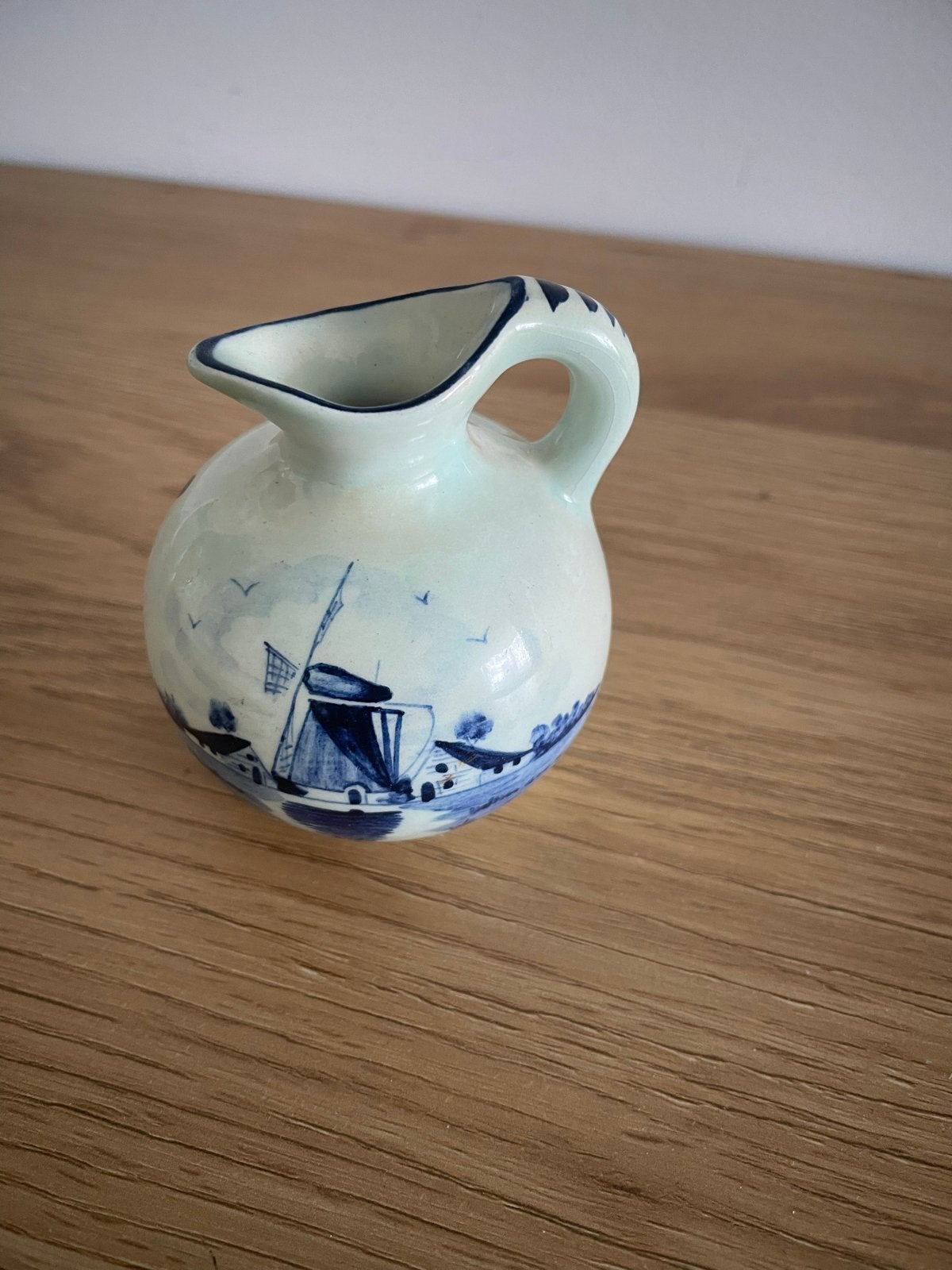 Delfts blauw vaasje met molen decoratie, Antiek en Kunst, Antiek | Vazen, Ophalen of Verzenden