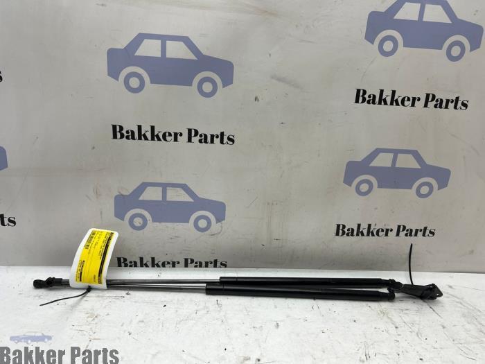 Set Gasdempers Achterklep van een Nissan Juke, Gebruikt, -, -, Ophalen of Verzenden