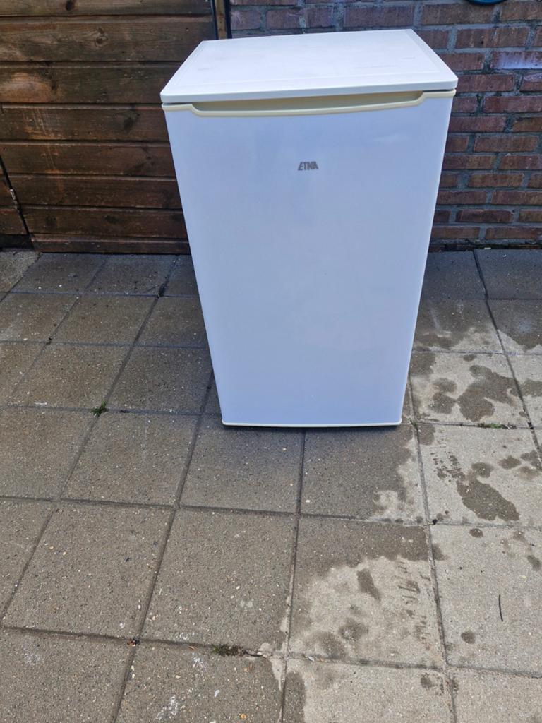 ETNA VRIESKAST, Witgoed en Apparatuur, Vriezers en Diepvrieskisten, Vrieskast, Gebruikt, Minder dan 60 cm, Energieklasse A of zuiniger