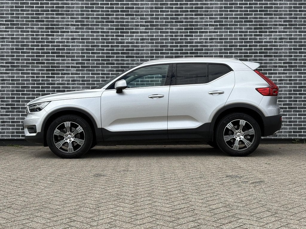 Volvo XC40 2.0 T4 Inscription | Trekhaak | Achteruitrijcamer, Auto's, Volvo, 12 maanden, 15 km/l, Euro 6, 93 €/maand