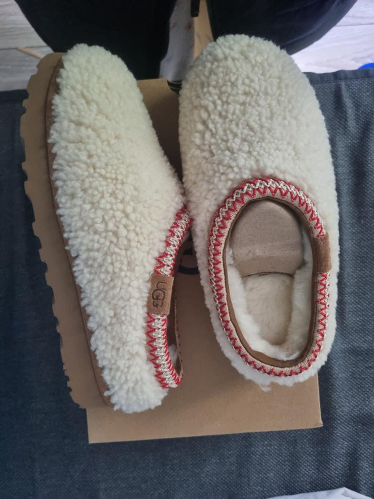 Uggs sloffen, Ophalen of Verzenden, Nieuw, Wit, Pantoffels of Sloffen