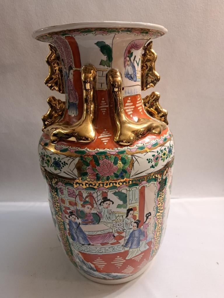 Chinese Vaas met Gouden Handvatten - 35 cm Hoog, Ophalen of Verzenden