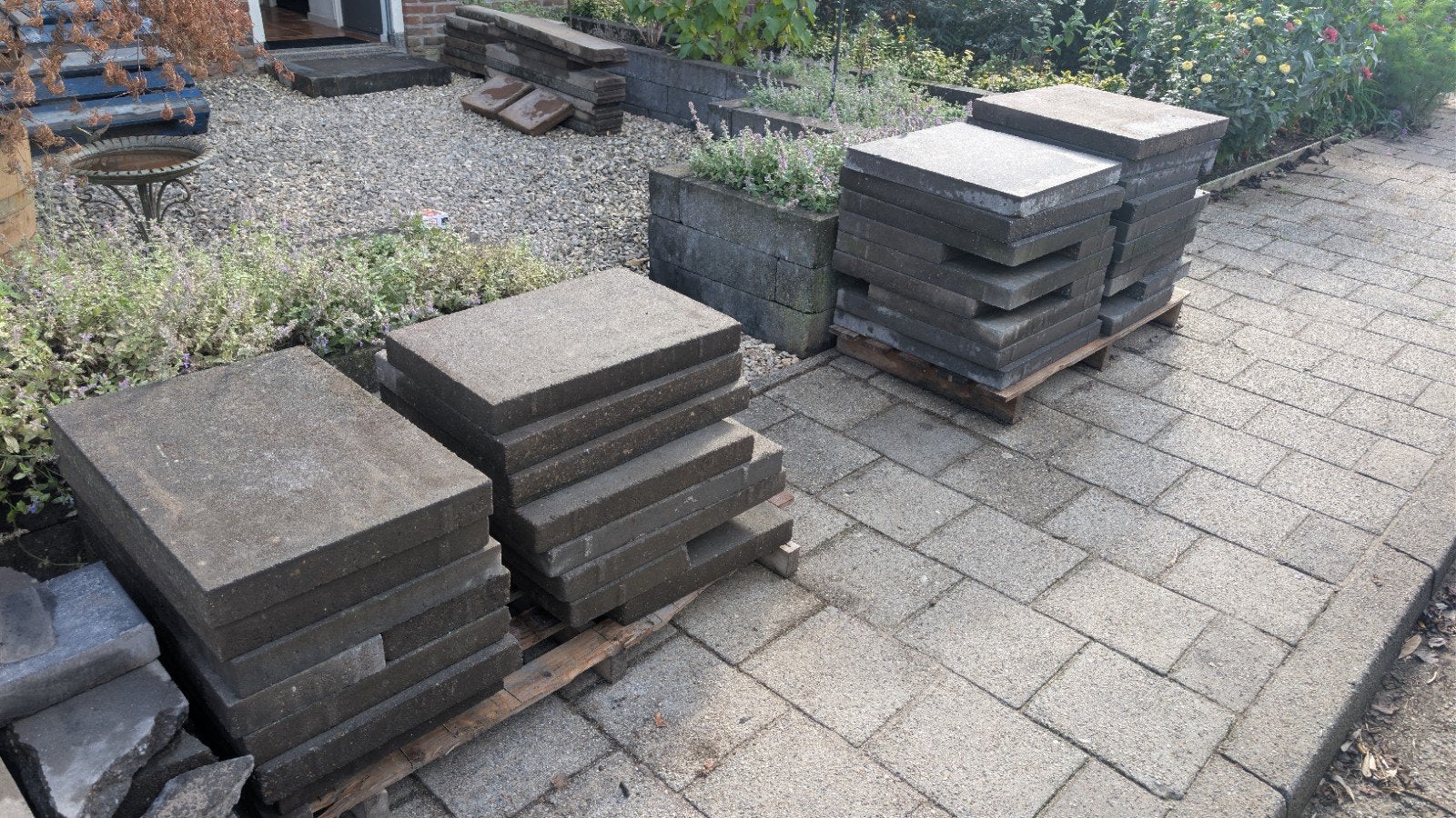 betontegels 60x60x6 rest stukken gratis, Ophalen, Gebruikt, Beton, Terrastegels