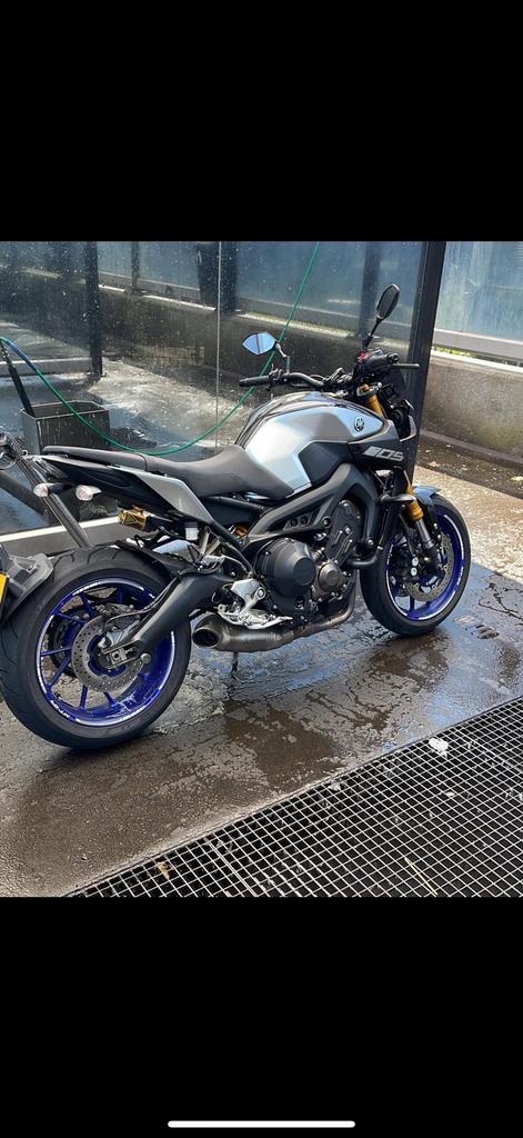 Yamaha MT-09 SP - Krachtige Naked Bike, Fietsen en Brommers, Ophalen of Verzenden, Zo goed als nieuw