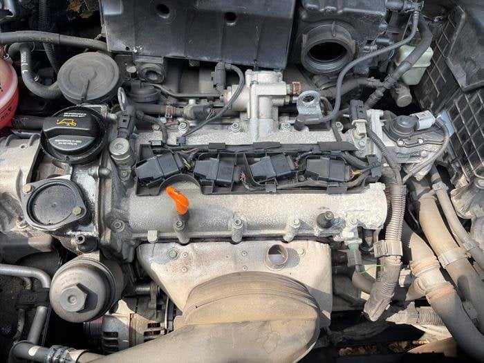 Motor van een Volkswagen Passat, Gebruikt, -, Volkswagen, -