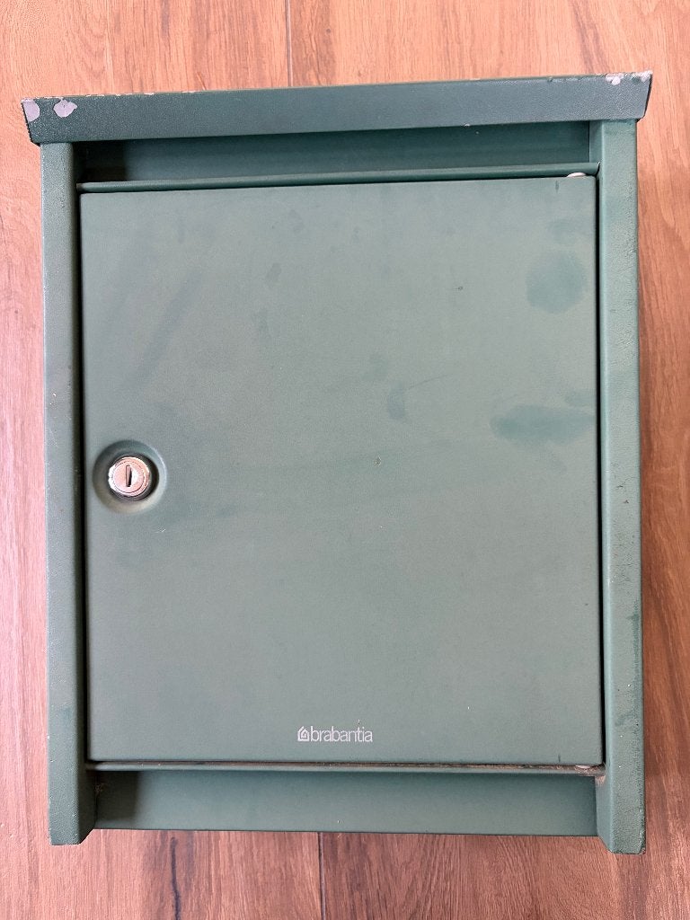 Brabantia brievenbus, Tuin en Terras, Brievenbussen, Ophalen, Gebruikt, Aluminium, Wandbrievenbus