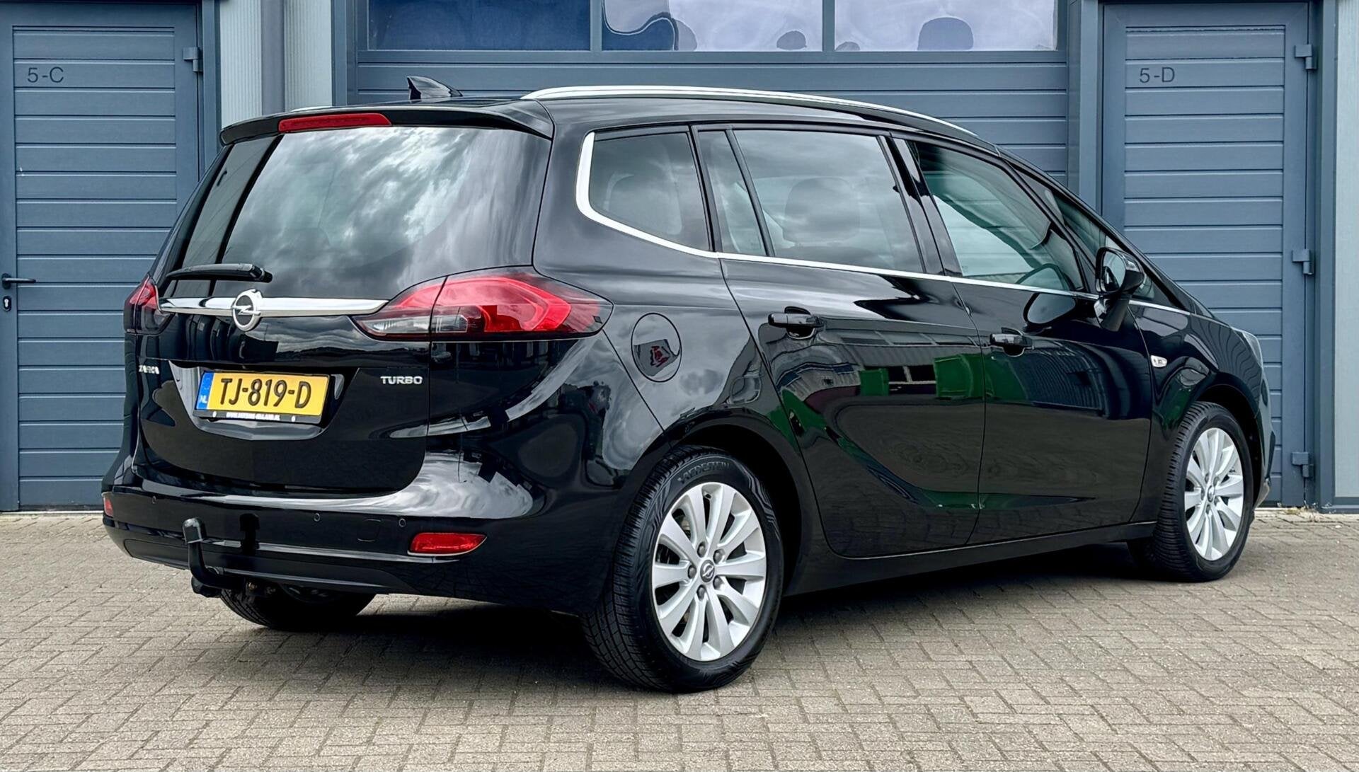 Opel Zafira 1.4 - 140pk Turbo Innovation | 7 PERSOONS | AUTO, Auto's, Opel, 15 km/l, 4 cilinders, Zwart, Bedrijf