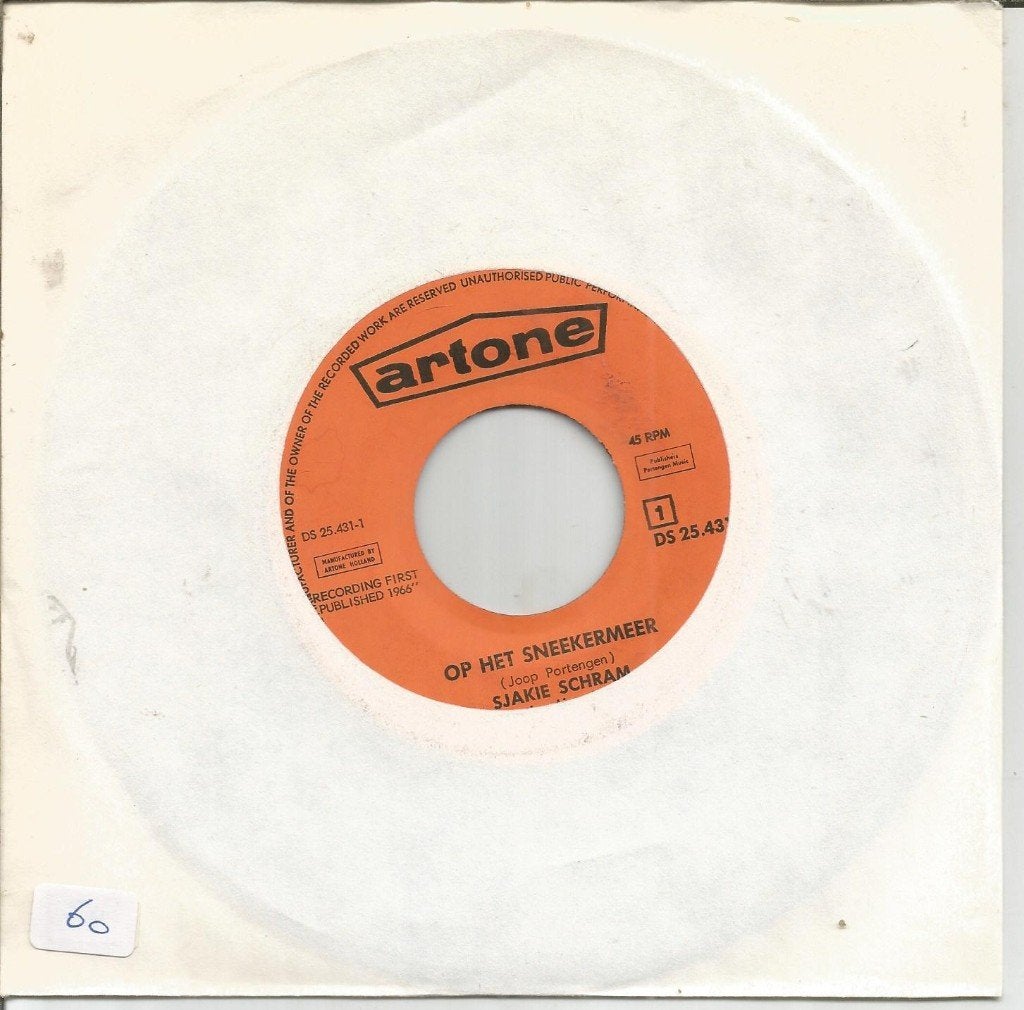 Sjakie Schram – Op Het Sneekermeer (1966), 7 inch, Ophalen of Verzenden, Zo goed als nieuw, Levenslied of Smartlap