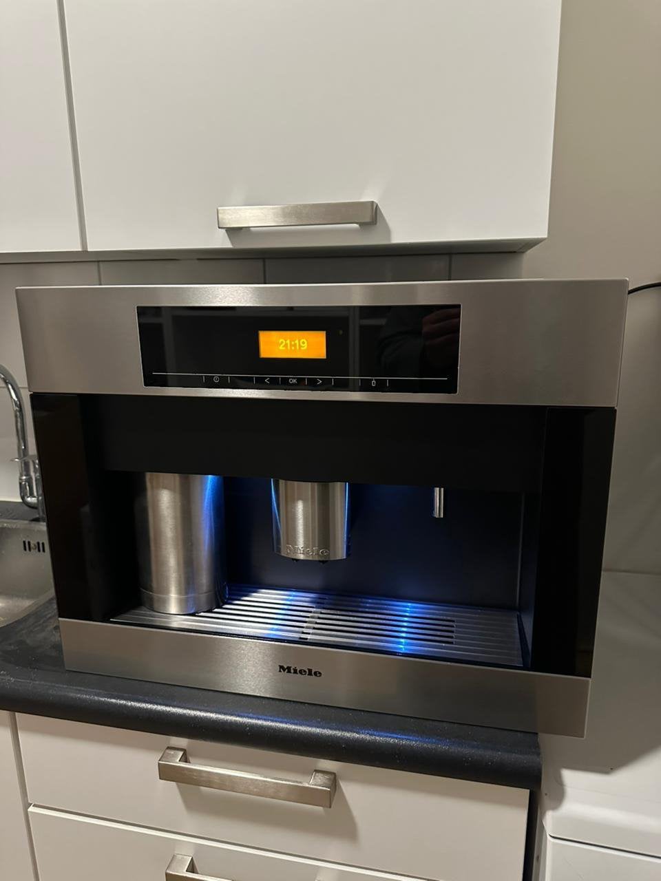 Miele CVA 5060, Witgoed en Apparatuur, Ophalen, Gemalen koffie, Gebruikt, 10 kopjes of meer