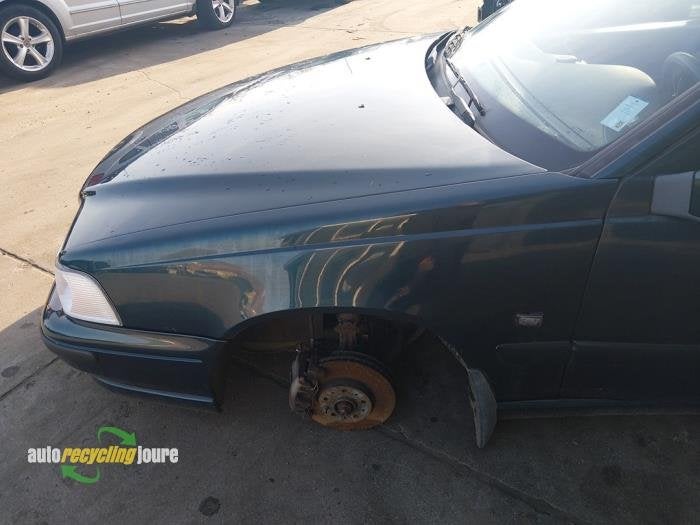 Scherm links-voor van een Volvo V70 (412-21), Gebruikt, -, -, Volvo