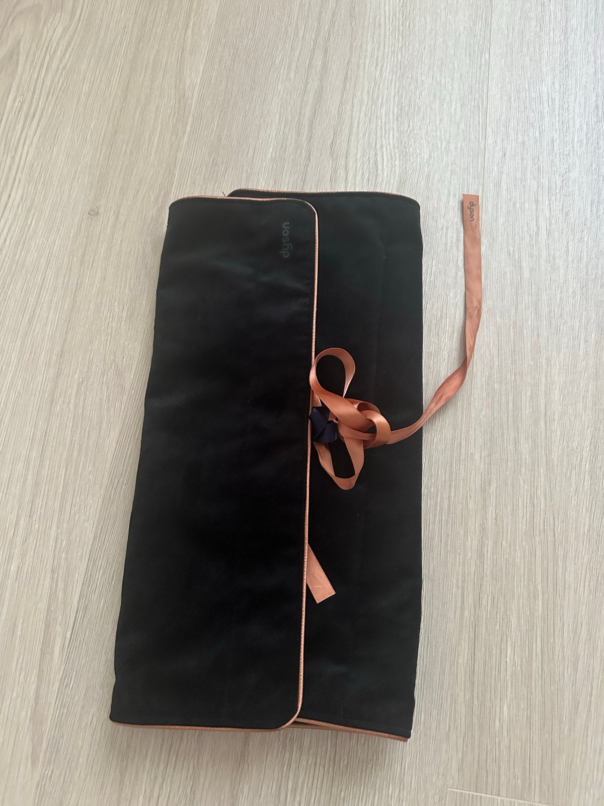 Dyson opbergtas voor stylingtools - Zwart/Koper, Sieraden, Tassen en Uiterlijk, Ophalen of Verzenden, Nieuw, Zwart, Softcase