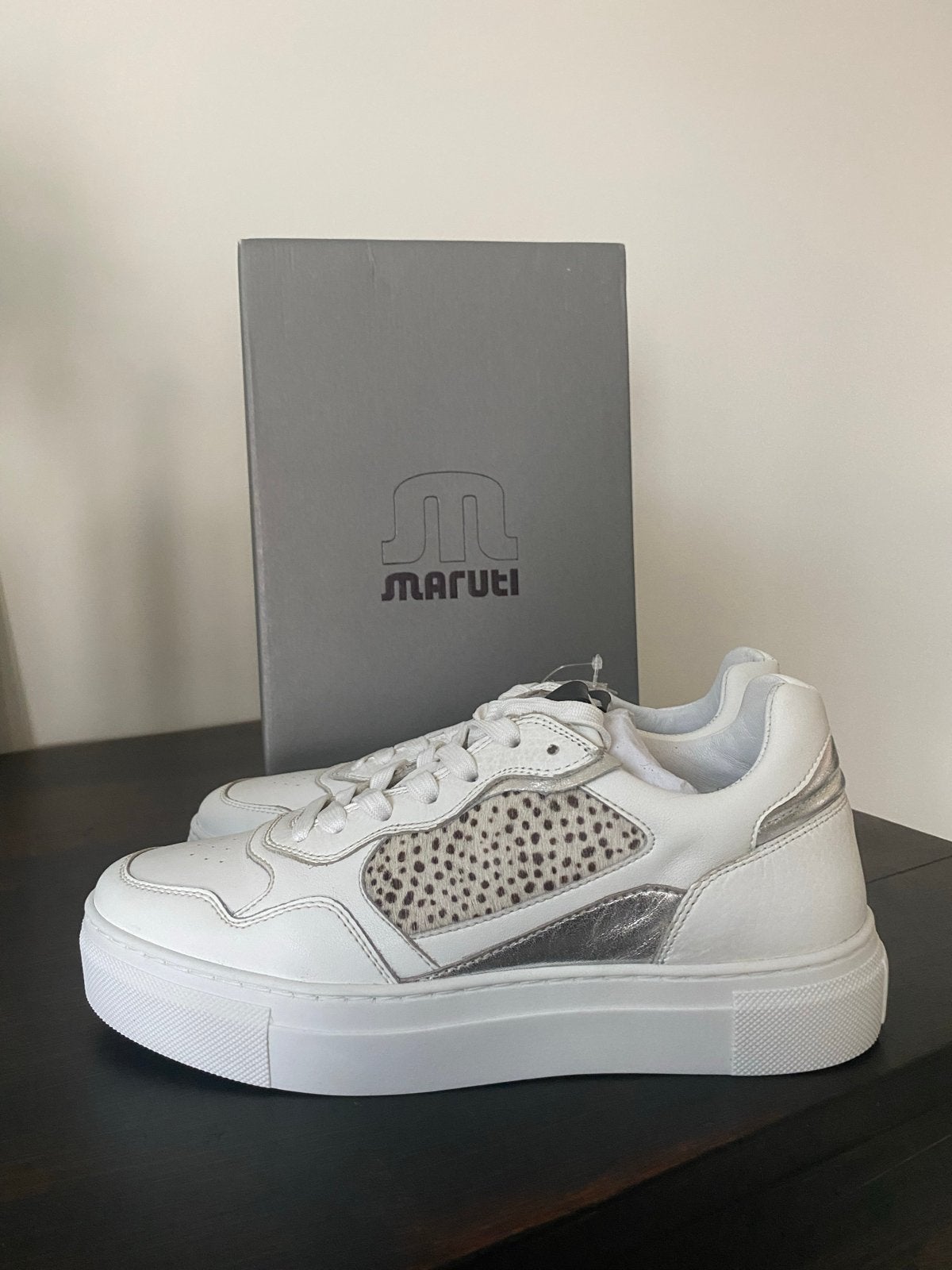 Maruti Tavi leren sneakers  39, Wit, Nieuw, Ophalen of Verzenden, Sneakers of Gympen