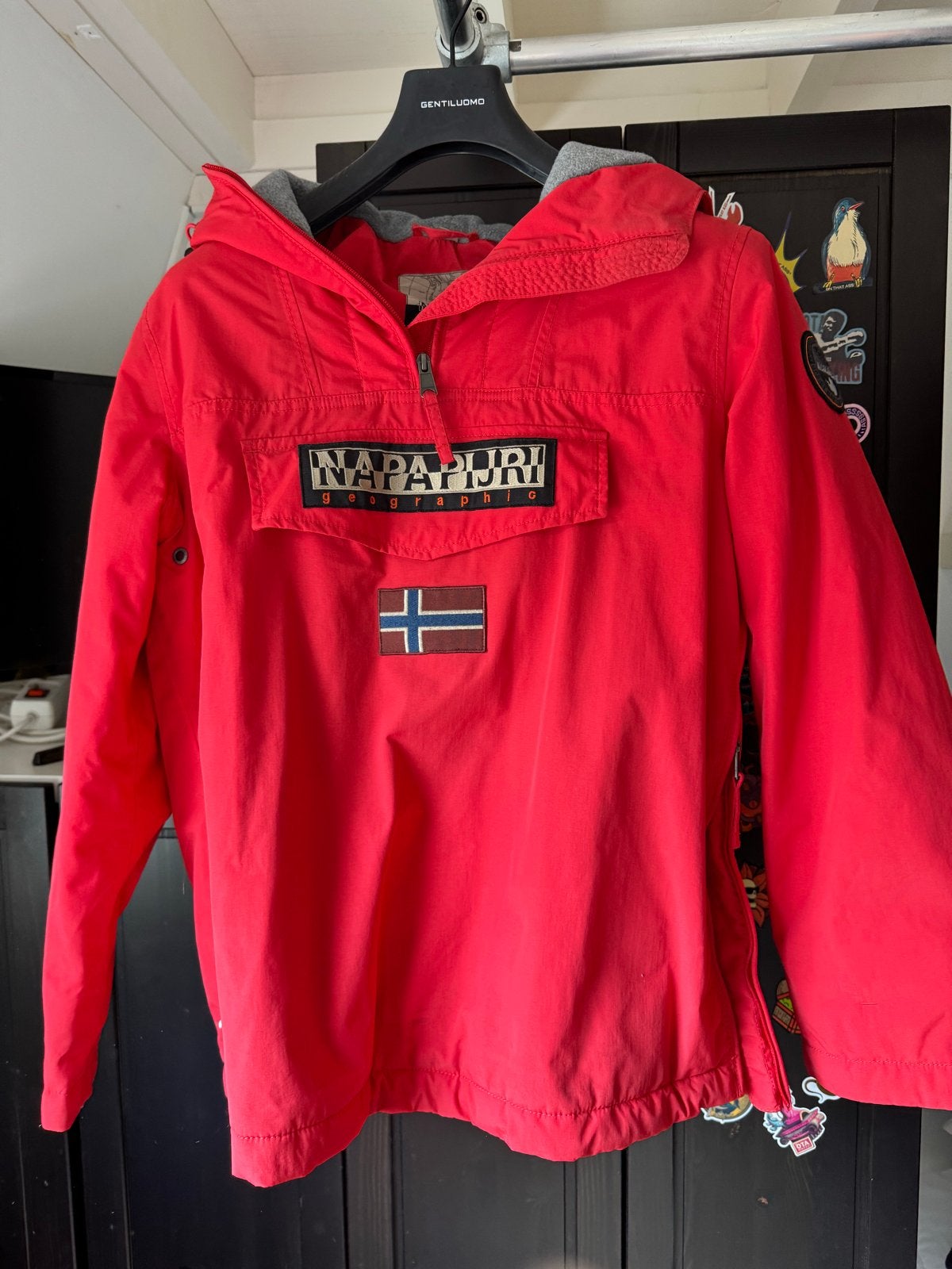 Napapijri Geographic Anorak Jas Rood Maat L, Kleding | Heren, Jassen | Winter, Ophalen, Zo goed als nieuw, Maat 52/54 (L), Rood