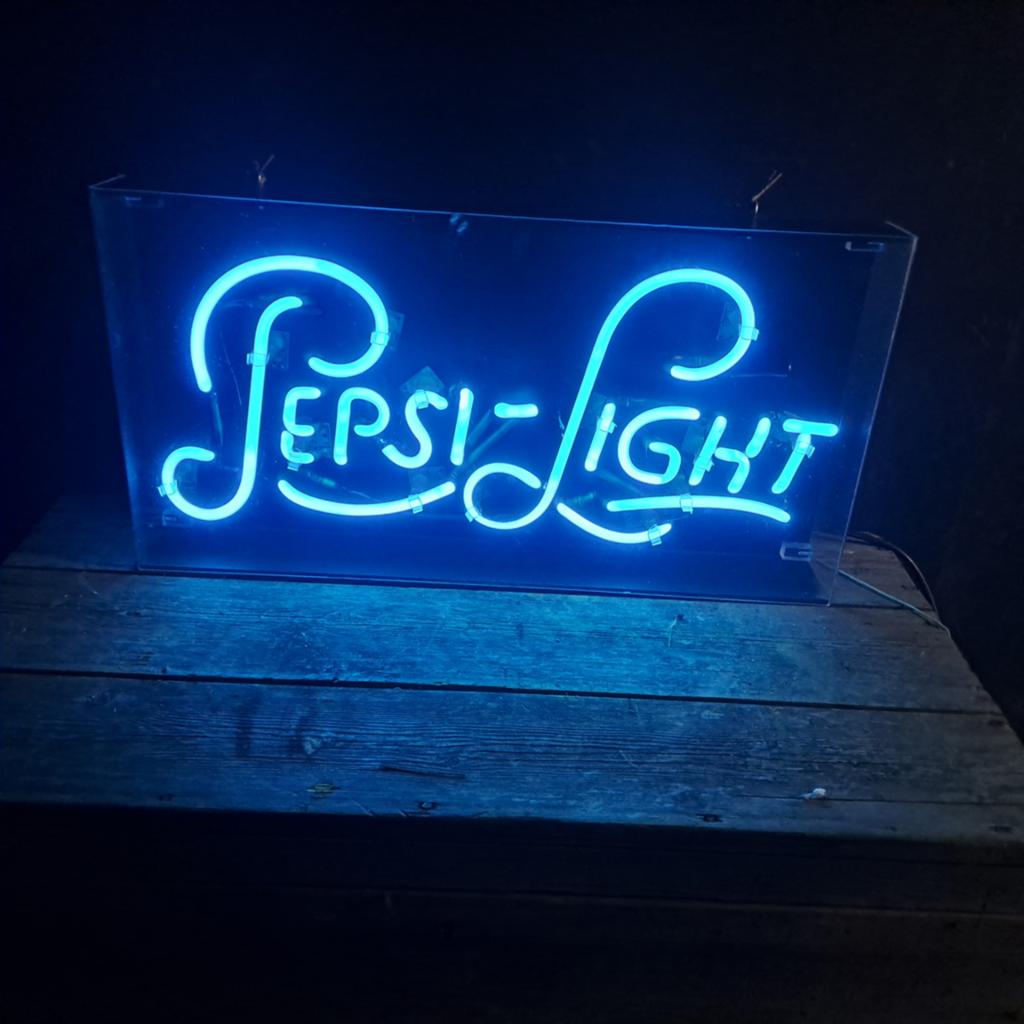 Pepsi cola Neon lichtbak, Verzamelen, Merken en Reclamevoorwerpen, Ophalen, Gebruikt, Lichtbak of (neon) lamp