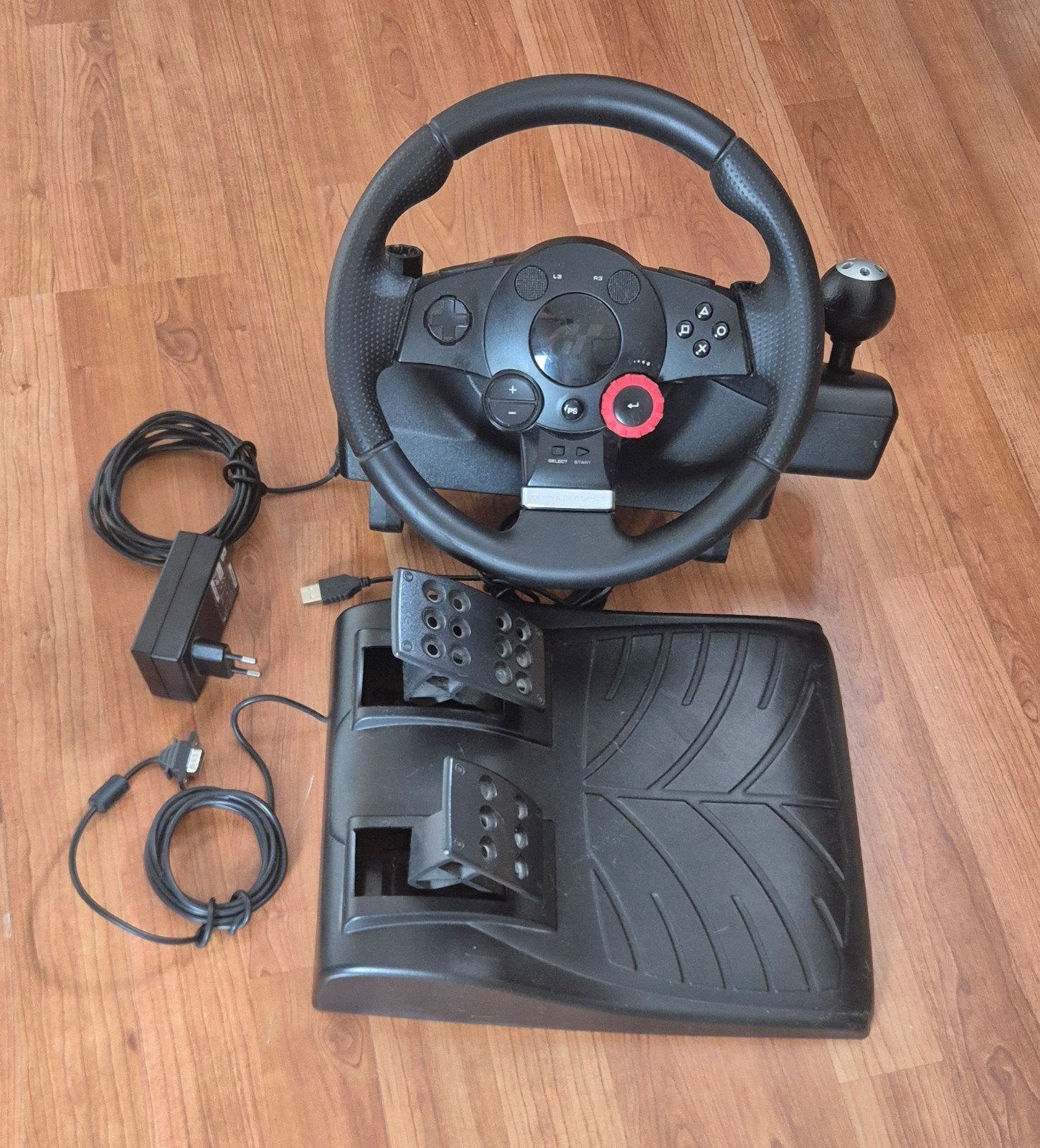 Logitech Driving Force GT race stuur, Spelcomputers en Games, Force feedback, Ophalen of Verzenden, PC