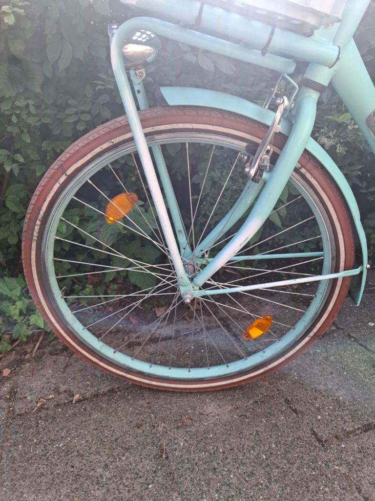 Nette meisjesfiets - 26 Inch, Fietsen en Brommers, Ophalen, Gebruikt, 26 inch of meer, Handrem