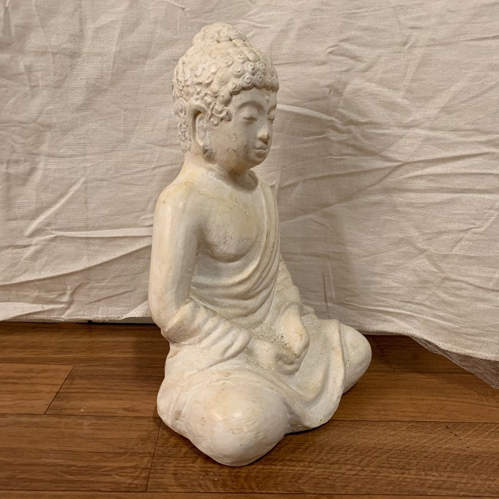 Boeddha beeld - keramiek - 25 cm - te koop bij TTM Wonen, TTM Wonen, Meubels – (Perzische) Tapijten en Woonaccessoires, Taag 63, 2491 CS, Den Haag (Forepark)