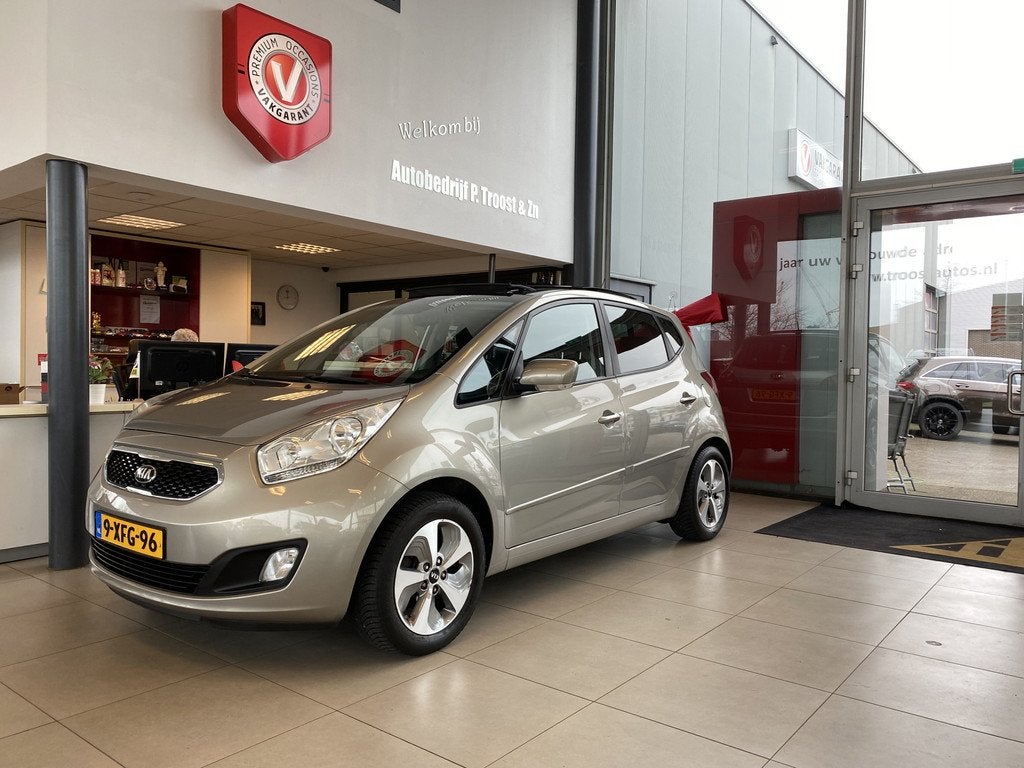 Kia Venga 1.4 CVVT World Cup Edition,Panoramadak,Navigatie,A, Auto's, Kia, Stof, Gebruikt, 4 cilinders, 1153 kg