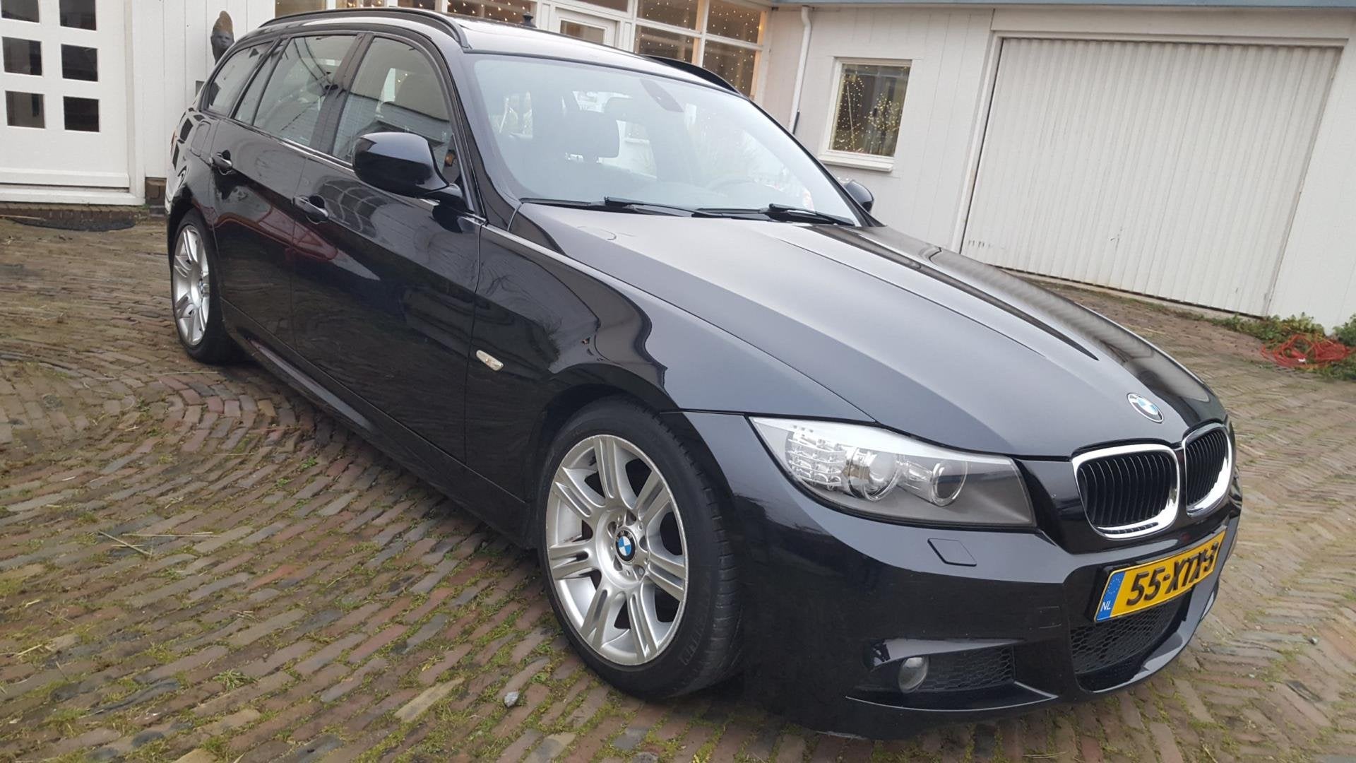 BMW 3-serie Touring 318i M Sport Edition Automaat / Dubbel E, Auto's, Automaat, Euro 5, 4 cilinders, Met garantie (alle)