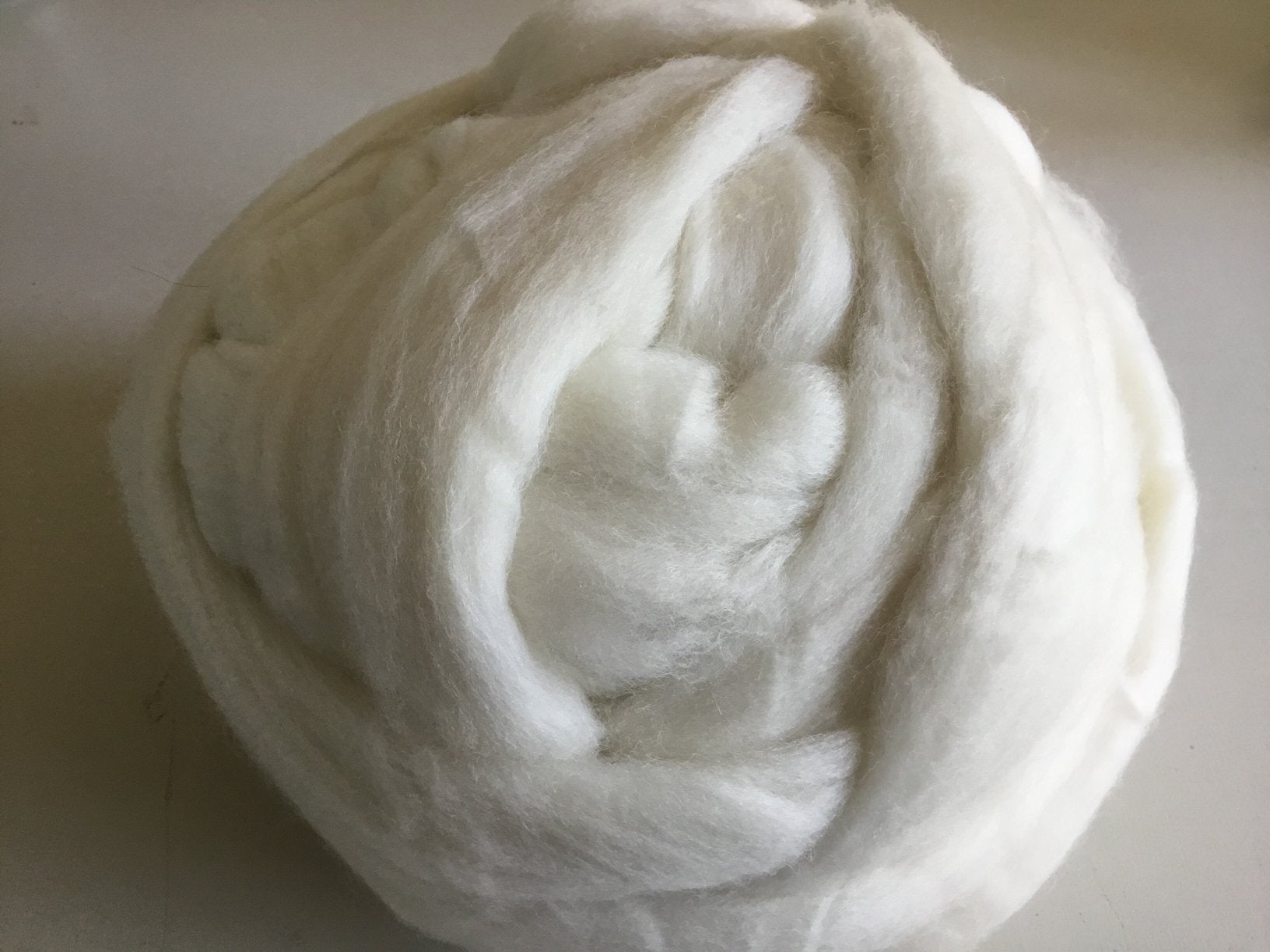 650 gram Merino lontwol, Hobby en Vrije tijd, Vilt, Verzenden, Nieuw, Los Vilt