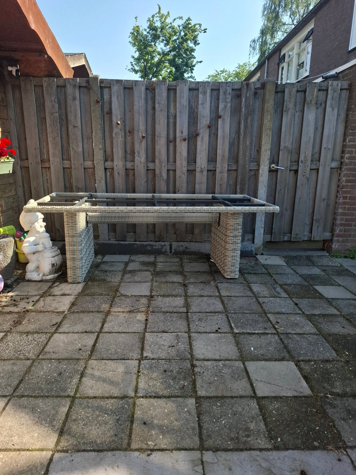 Wicker tafelonderstel (2 maanden oud) zonder glasplaat, Tuin en Terras, Ophalen, Zo goed als nieuw, Wicker