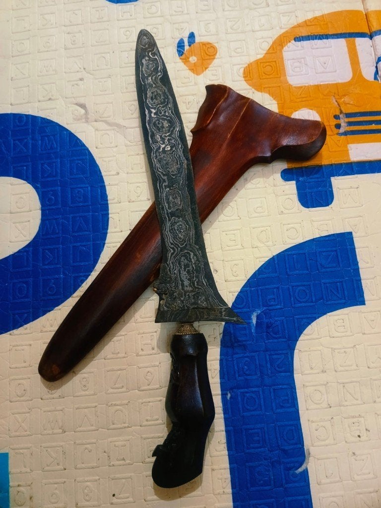 Antieke Keris Naga Silman Pamor Pulo Tirto Tayumanhout SVG80, Wapen, Verzenden, Overige materialen, Indonesië