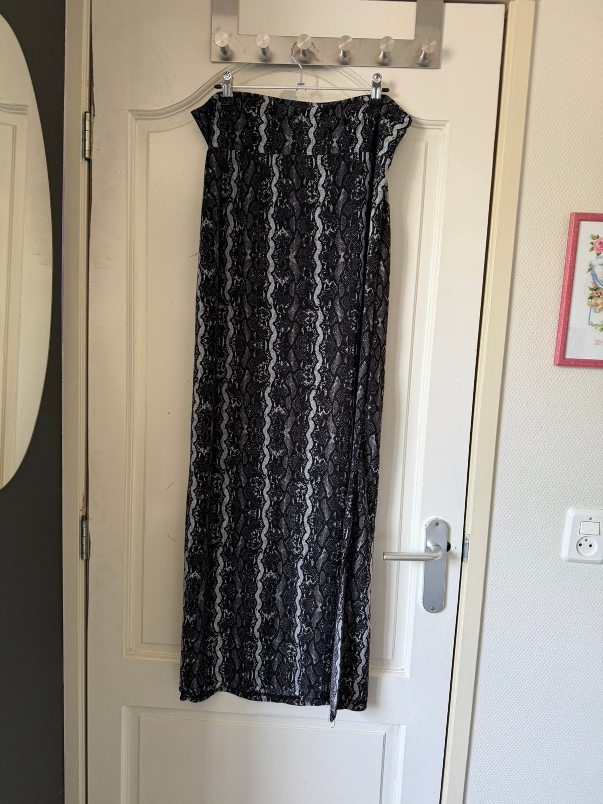 Zwarte kanten maxi-rok met split – Maat XL (42), Zwart, Maat 46/48 (XL) of groter, Ophalen of Verzenden, Zo goed als nieuw