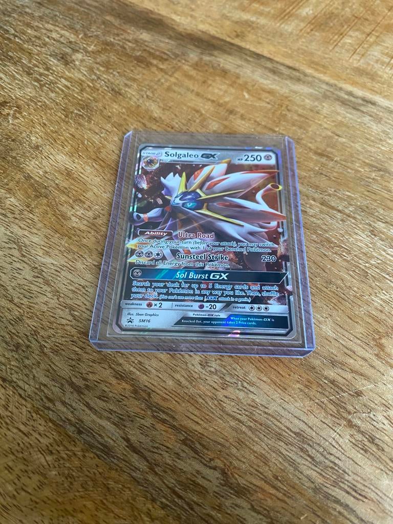 Solgaleo GX Pokémon kaart - Ultra Rare, Verzenden, Zo goed als nieuw, Losse kaart