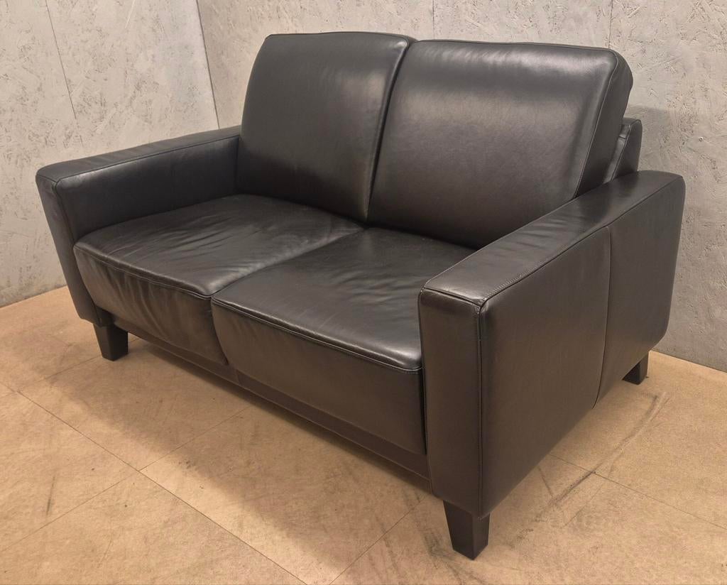 Luxe Montèl 2-zits bank van echt leer – strak & comfortabel, Ophalen, Gebruikt, Modern Design, 150 tot 200 cm