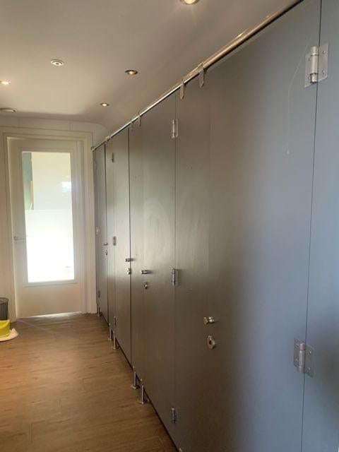 Trespa toilet groep 4 units, Ophalen, Nieuw zonder verpakking