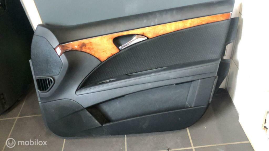 Deurpaneel rechtsvoor Mercedes E-klasse W211 ('02-'09), Gebruikt, Mercedes-Benz, Ophalen of Verzenden, Mercedes-Benz