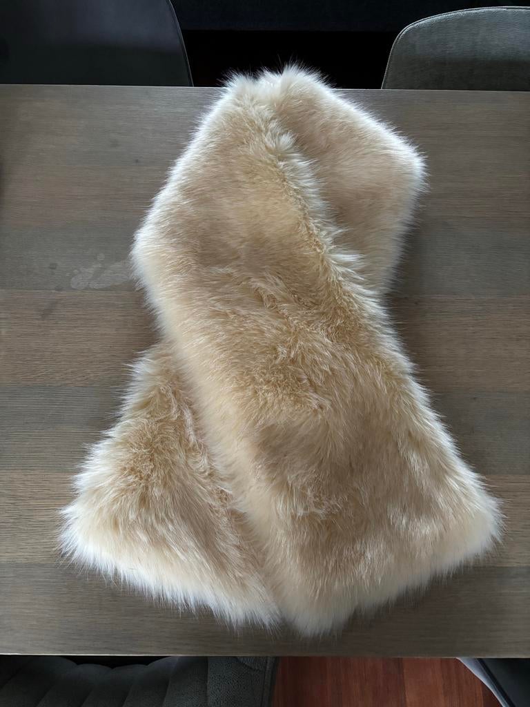 Warme Fake Fur Stola met Bindgat, Ophalen of Verzenden, Zo goed als nieuw, Sjaal