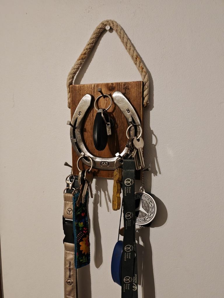 Handgemaakte Sleutelhanger van Hoefijzer, Ophalen of Verzenden, Gebruikt