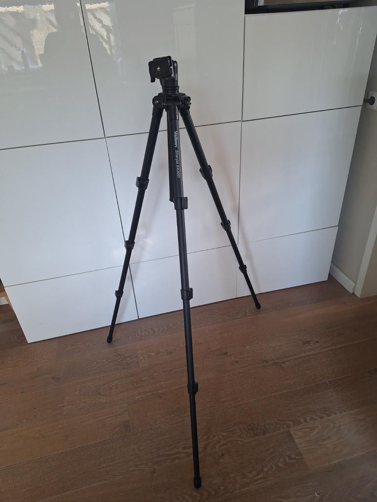 Velbon statief, Zo goed als nieuw, Minder dan 150 cm, Met balhoofd, Ophalen of Verzenden