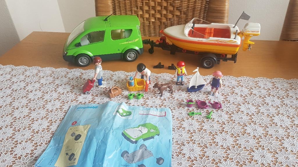 playmobil 4144 gezinswagen met boot, Kinderen en Baby's, Speelgoed | Playmobil, Ophalen of Verzenden, Gebruikt