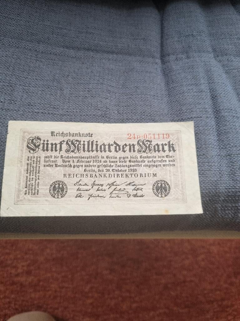 Duitsland: een gevouwen 5 miljard Mark bankbiljet uit 1923., Ophalen of Verzenden, Duitsland, Los biljet