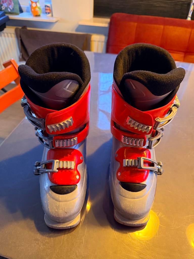 Skischoenen kind maat 23/23.5, Sport en Fitness, Skiën en Langlaufen, Overige merken, Gebruikt, Schoenen, Ophalen of Verzenden