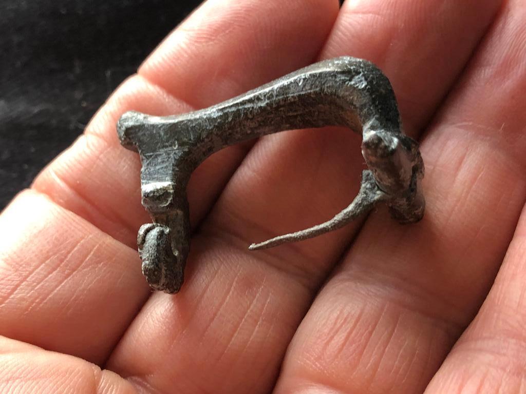 ROMEINSE Knie FIBULA originele mantelspeld oud Bodemvondst, Ophalen of Verzenden, Brons
