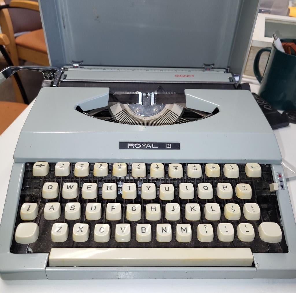Vintage Royal Signet Typemachine, Antiek en Kunst, Ophalen