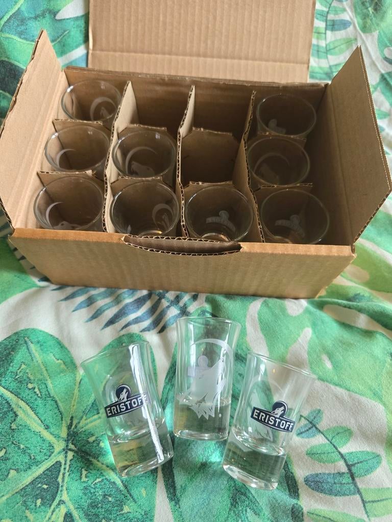 NIEUW Eristoff wodka shotglaasjes 12 stuks in doos, Verzamelen, Ophalen of Verzenden, Nieuw, Overige typen