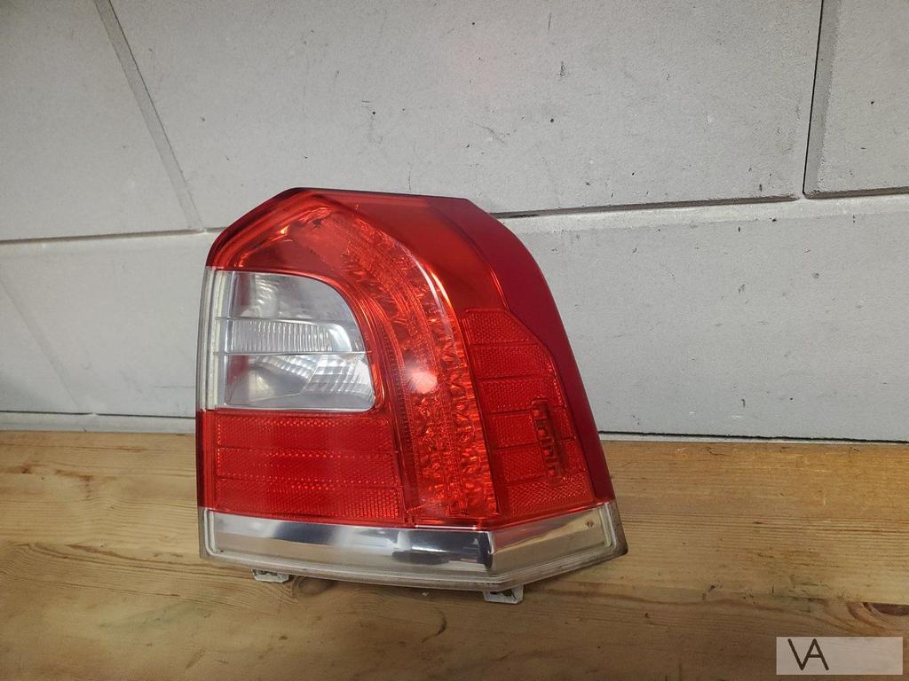 Volvo V70 en XC70 2013 - 2017 achterlicht rechts facelift, Ophalen of Verzenden, Gebruikt, Volvo