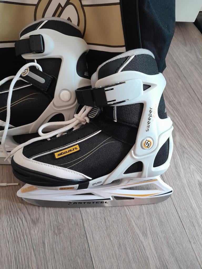 Stean IJshockeyschaatsen met Tas - Maat Onbekend, Sport en Fitness, Ophalen of Verzenden, Gebruikt, IJshockeyschaatsen, Overige merken