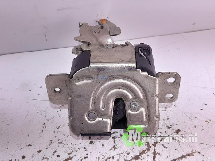 Slotmechaniek Achterklep van een Mitsubishi Colt